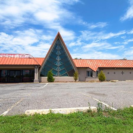 American Best Inn By Oyo I-35 Perry Near Lake Mcmurtry Экстерьер фото